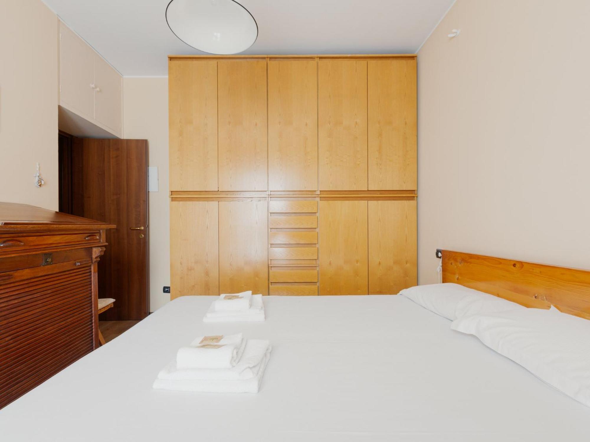 Bande Nere M1 Comfy With Balcony * Milan